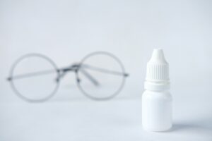 Preservative-free artificial tear eye drops for allergy relief
